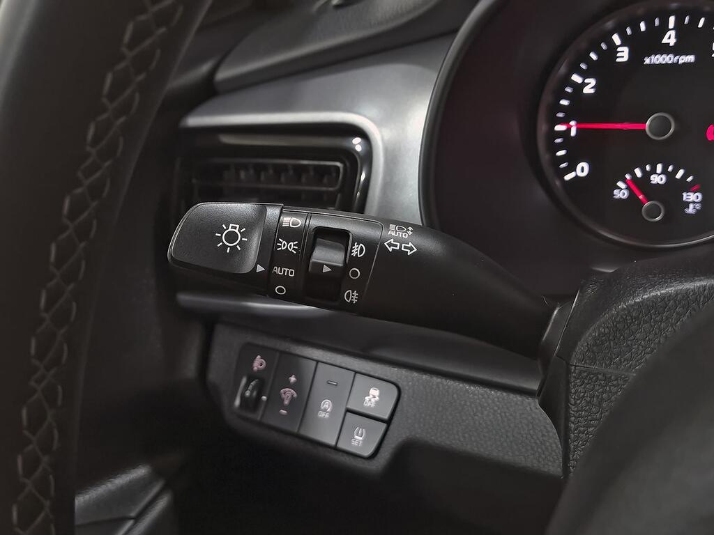 Kia Stonic 1.0 T-GDi 74kW (100CV) MHEV MT Drive 14