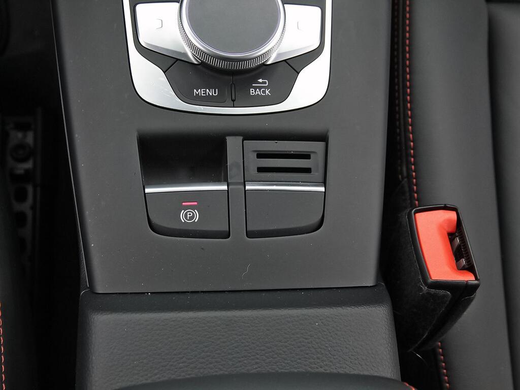 Audi RS3 RS3 Sportback TFSI 294kW quattro S tron 31