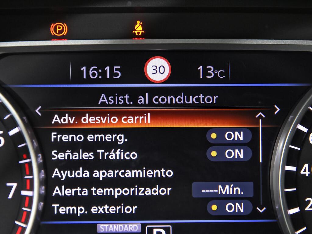 Nissan Juke DIG-T 84 kW (114 CV) DCT 7V N-Connecta 26