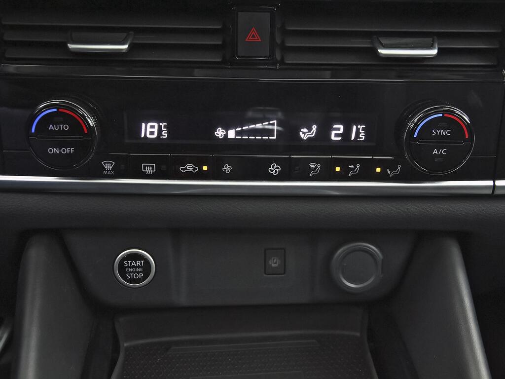 Nissan Qashqai DIG-T 103kW N-Connecta 23