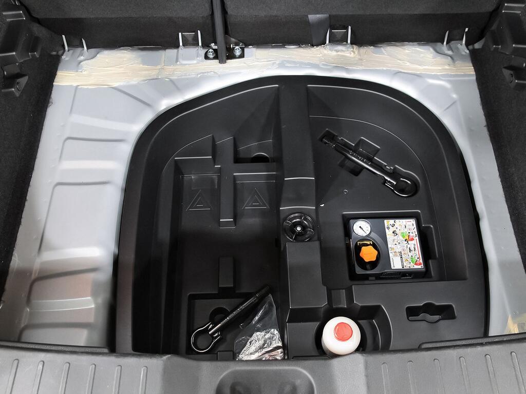 Nissan Juke DIG-T 84 kW (114 CV) 6M/T N-Connecta 31