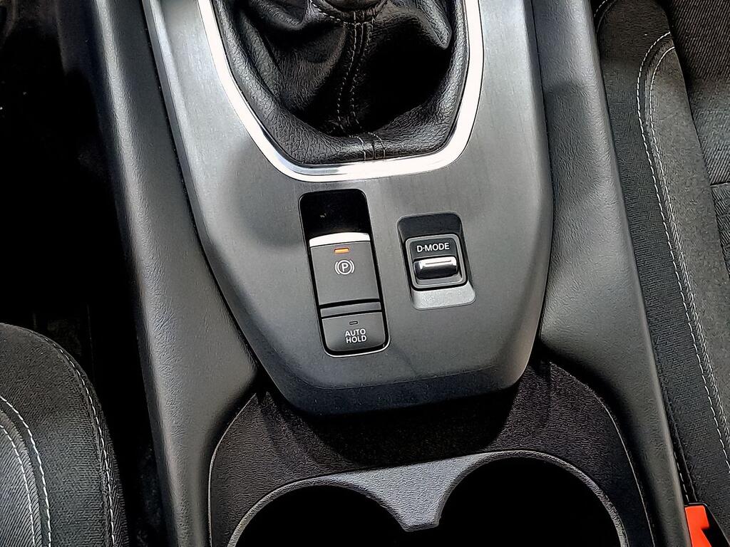 Nissan Qashqai DIG-T 103kW N-Connecta 31