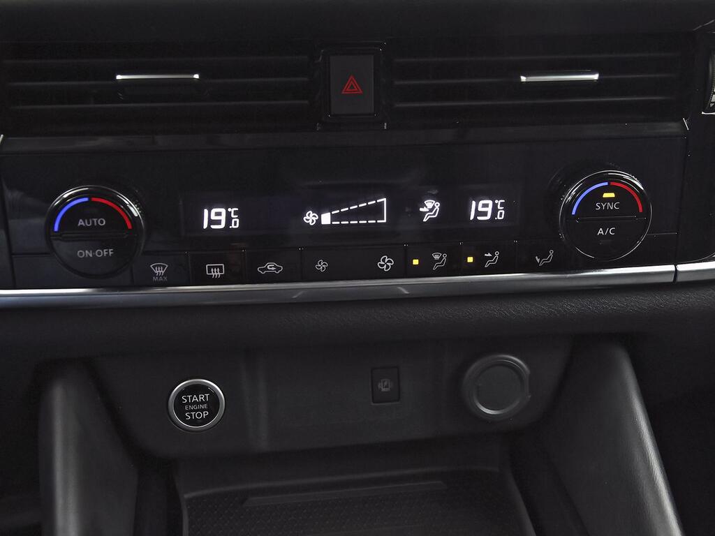 Nissan Qashqai DIG-T 116kW Xtronic N-Connecta 24