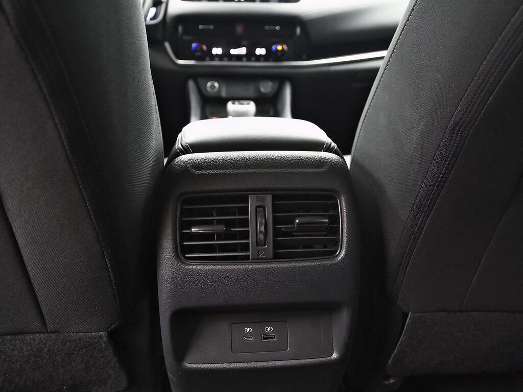 Nissan Qashqai DIG-T 116kW Xtronic N-Connecta 27