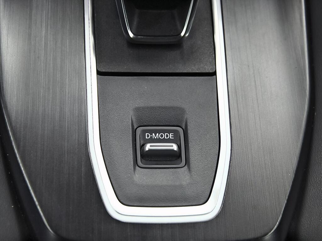 Nissan Qashqai DIG-T 116kW Xtronic N-Connecta 25
