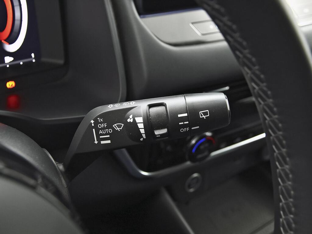Nissan Qashqai DIG-T 116kW Xtronic N-Connecta 12