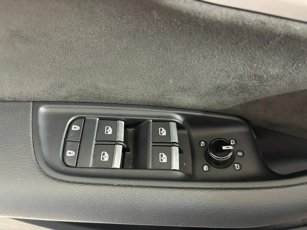 Audi Q8 45 TDI 170kW Black L quattro tiptronic 11