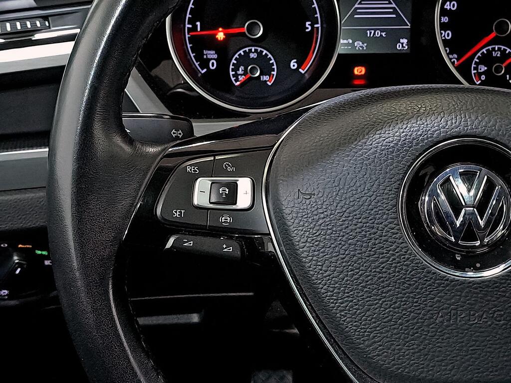 Volkswagen Touran Advance 2.0 TDI 110kW (150CV) DSG 18