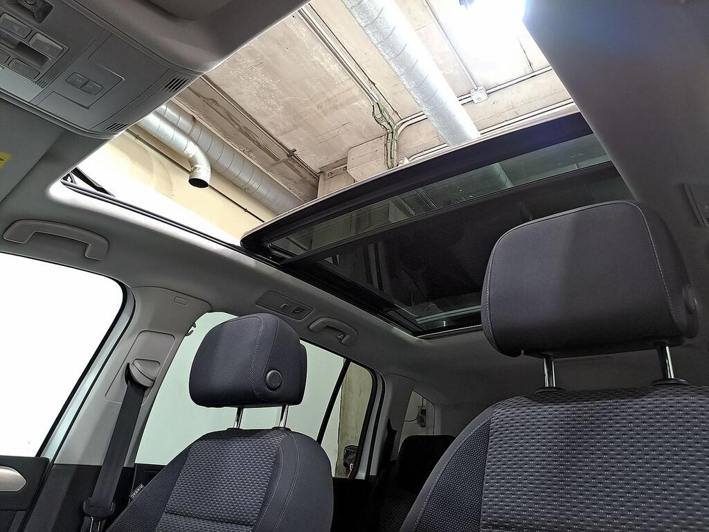 Volkswagen Touran Advance 2.0 TDI 110kW (150CV) DSG 34