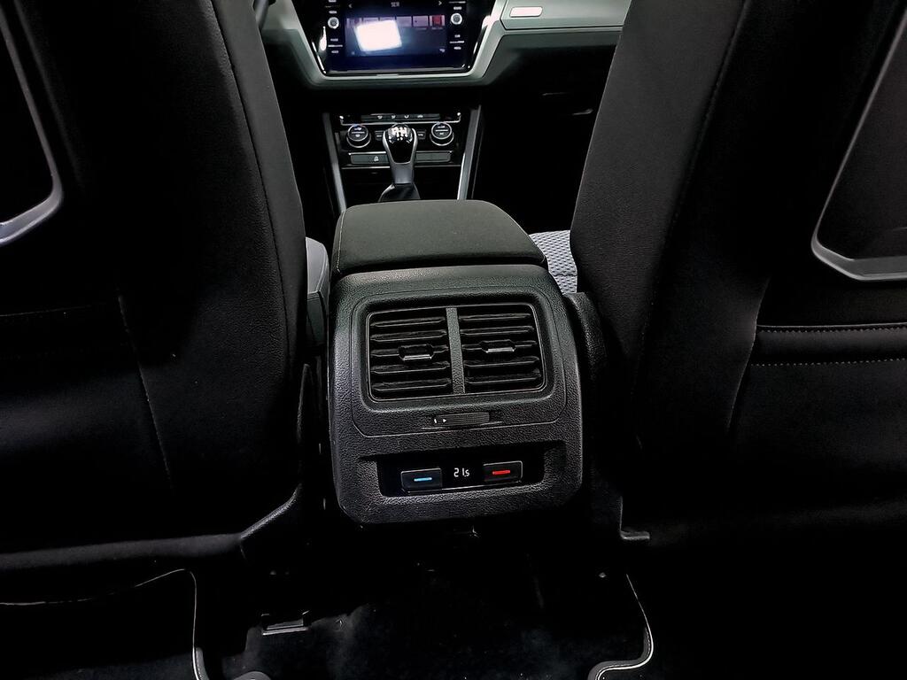 Volkswagen Touran Advance 2.0 TDI 110kW (150CV) DSG 35