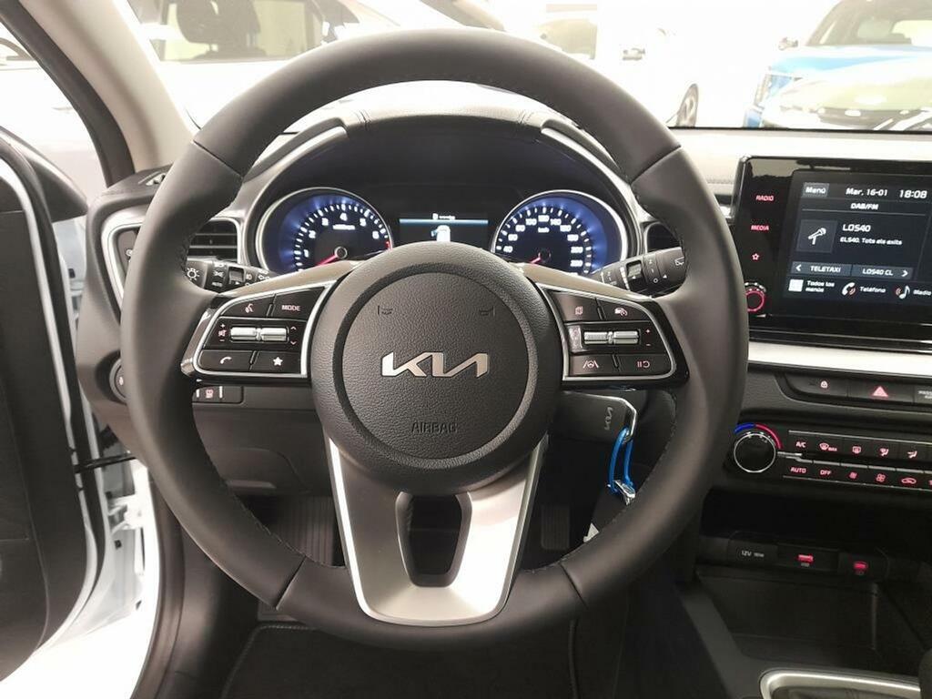 Kia Ceed 1.0 T-GDi 88kW (120CV) Drive 14