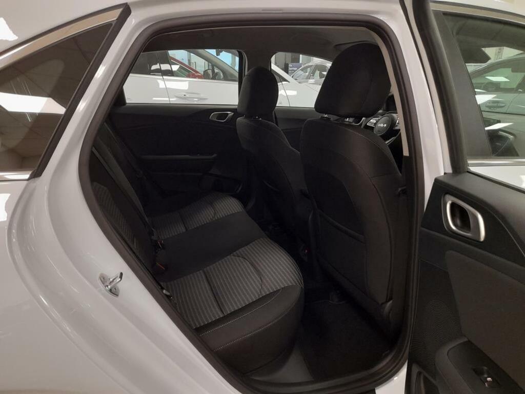 Kia Ceed 1.0 T-GDi 88kW (120CV) Drive 11