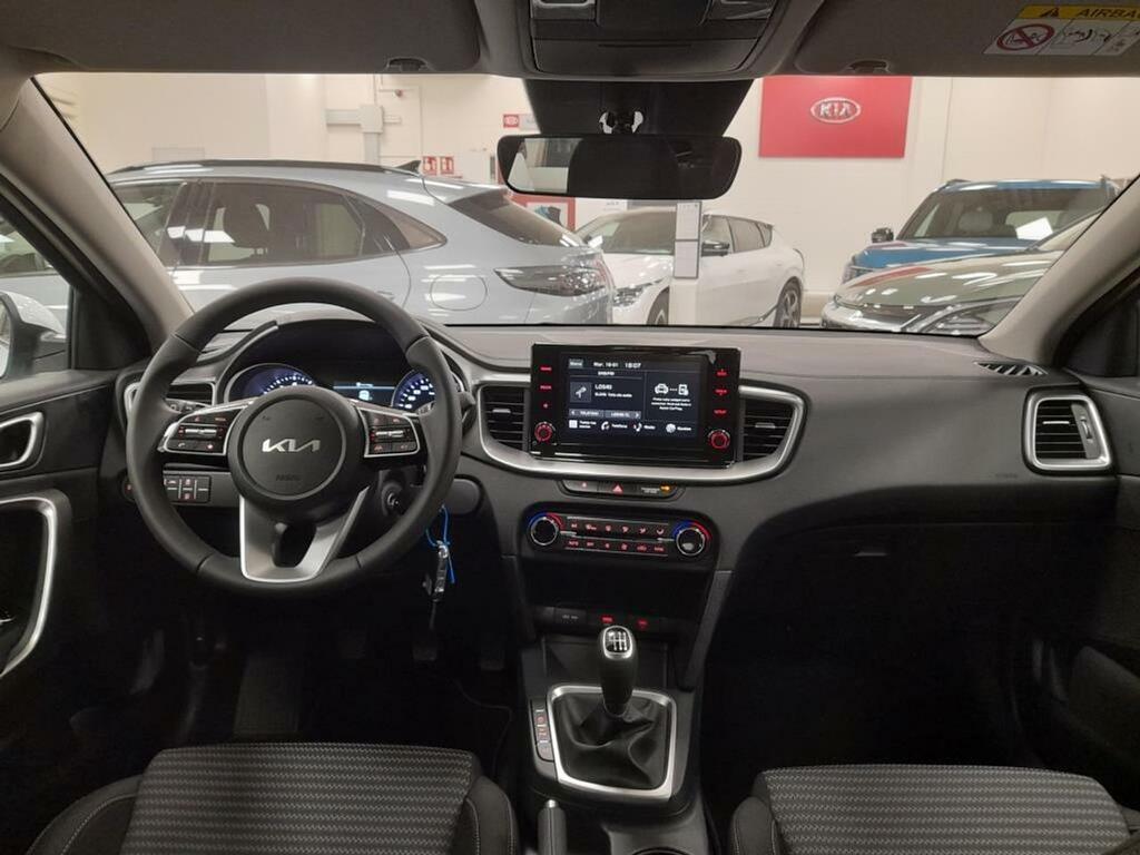 Kia Ceed 1.0 T-GDi 88kW (120CV) Drive 13