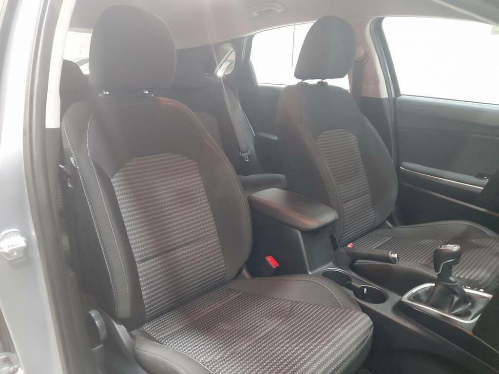 Kia Ceed 1.0 T-GDi 74kW (100CV) Drive 9