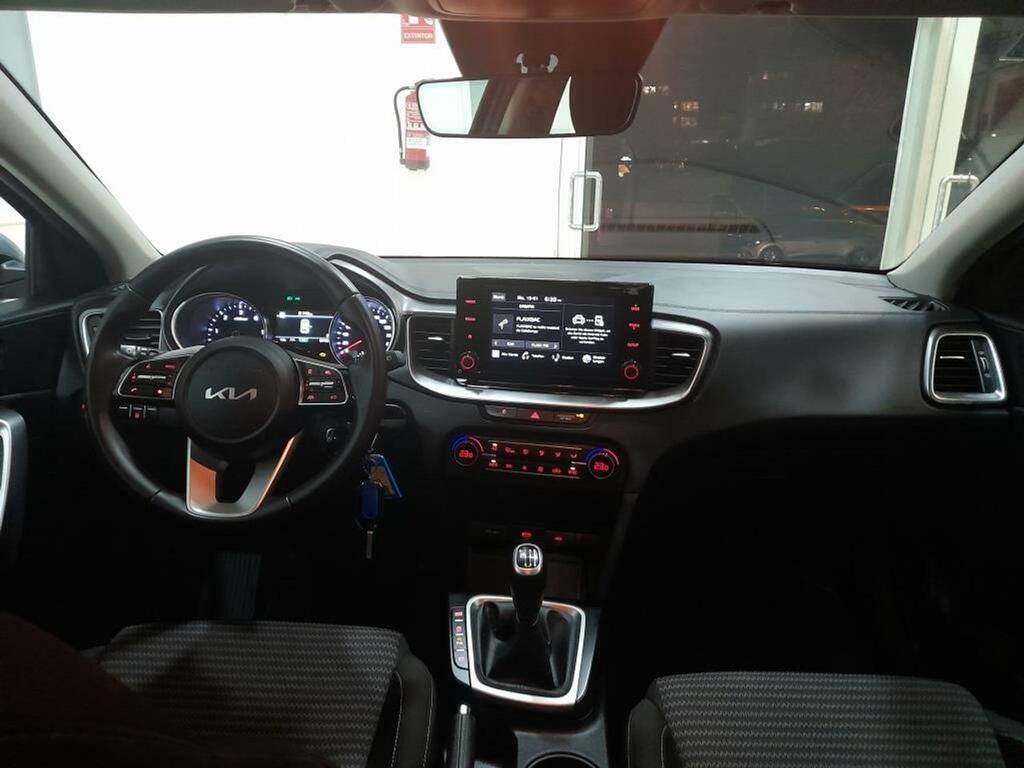 Kia Ceed 1.0 T-GDi 74kW (100CV) Drive 13