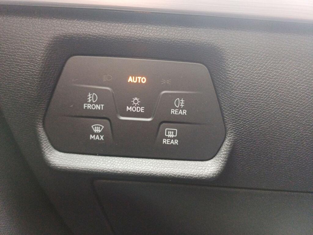 Seat Leon 2.0 TDI 110kW DSG-7 S&S FR XS 11