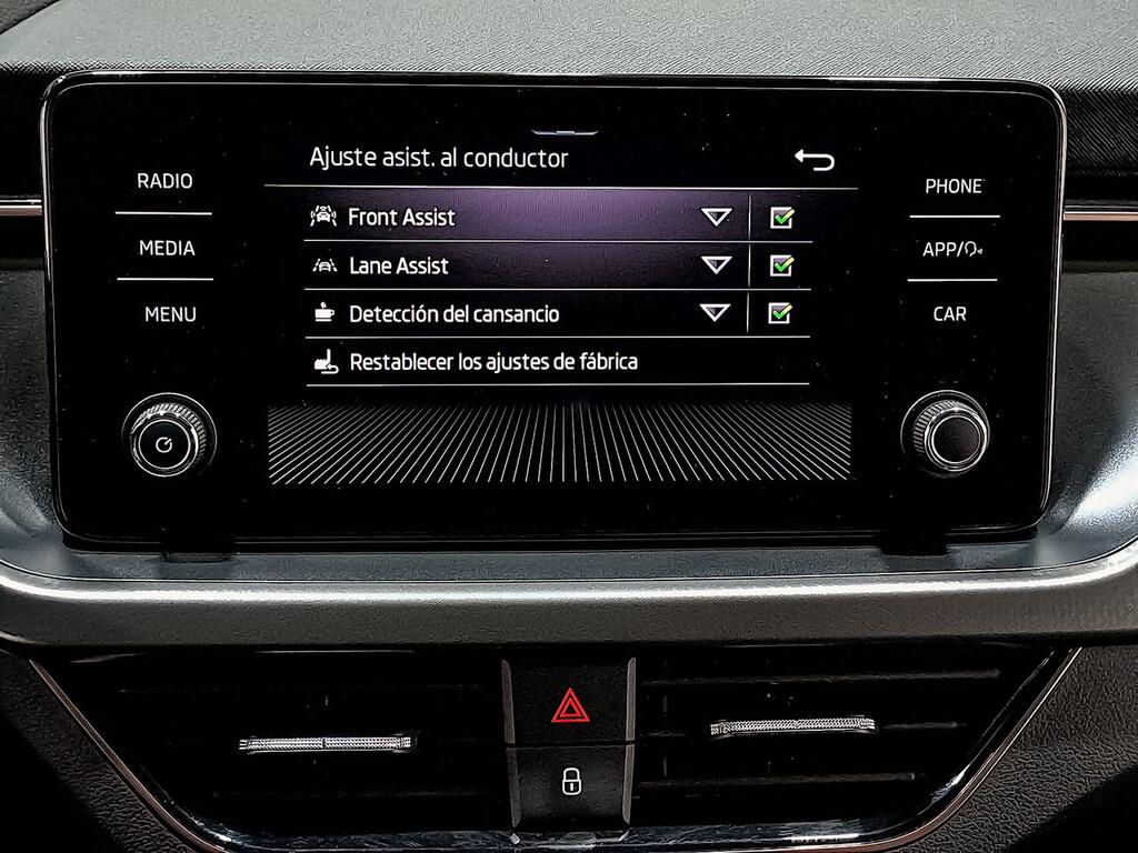 Skoda Kamiq 1.0 TSI 81kW (110CV) DSG STYLE 23