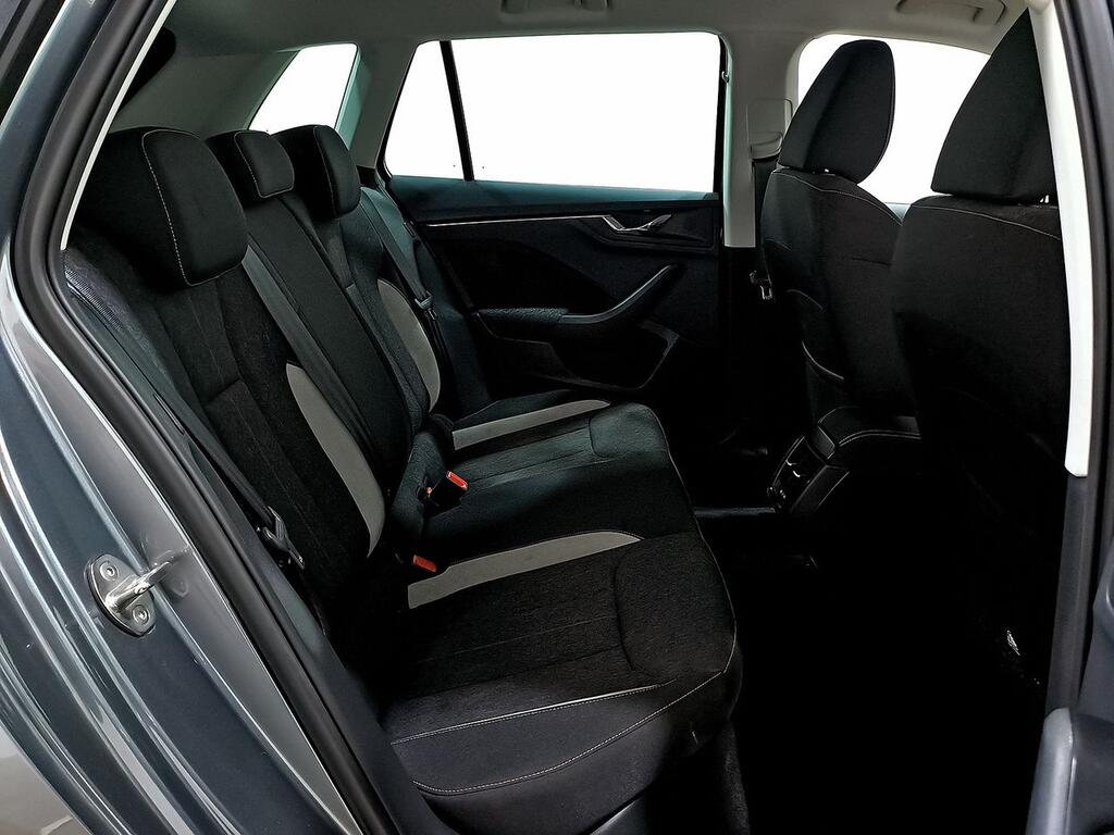 Skoda Kamiq 1.0 TSI 81kW (110CV) DSG STYLE 6