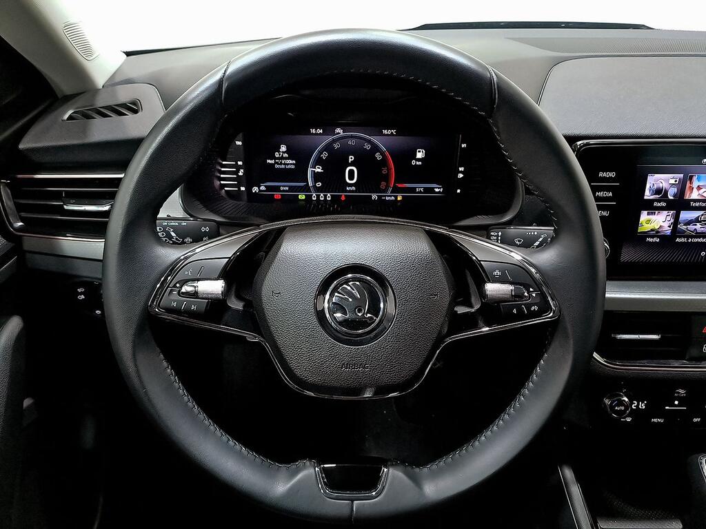 Skoda Kamiq 1.0 TSI 81kW (110CV) DSG STYLE 17