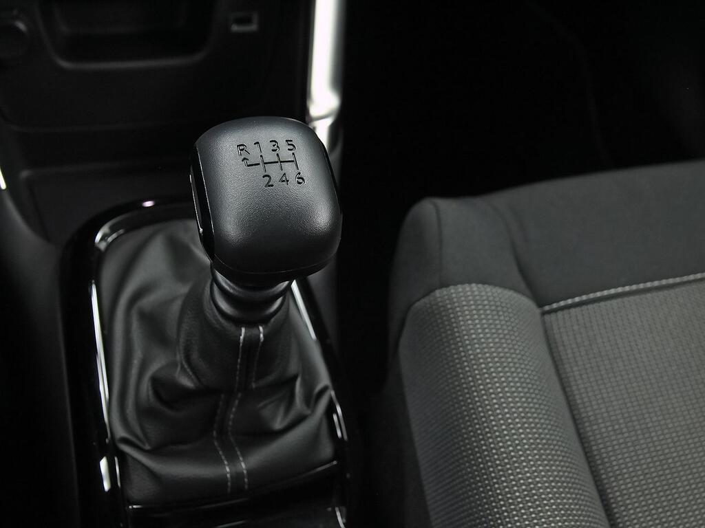 Citroën C3 Aircross PureTech 81kW (110CV) S&S C-Series 26