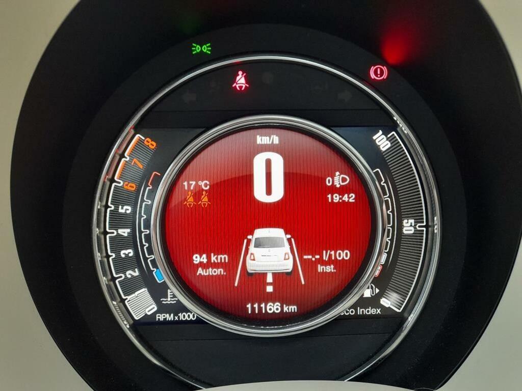 Fiat 500 Dolcevita 1.0 Hybrid 51KW (70 CV) 9