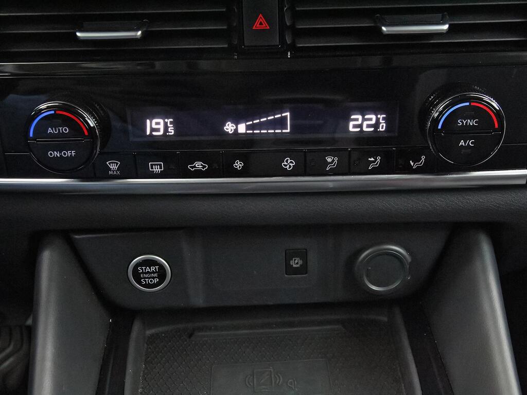 Nissan Qashqai DIG-T 116kW Xtronic N-Connecta 23
