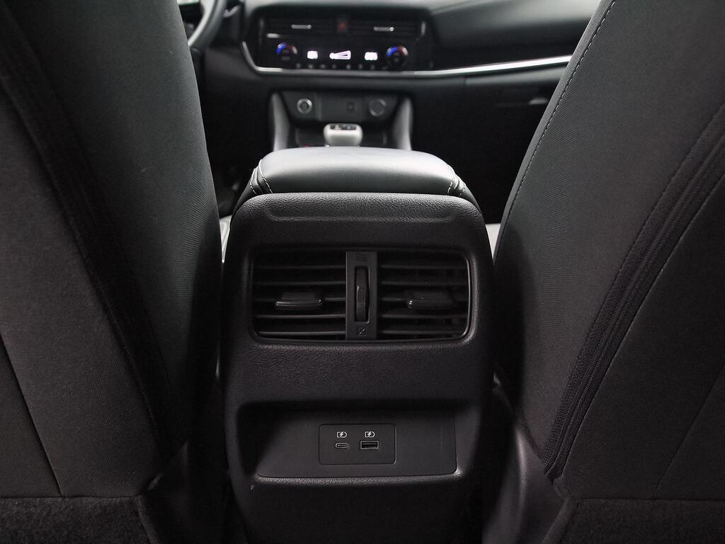 Nissan Qashqai DIG-T 116kW Xtronic N-Connecta 27