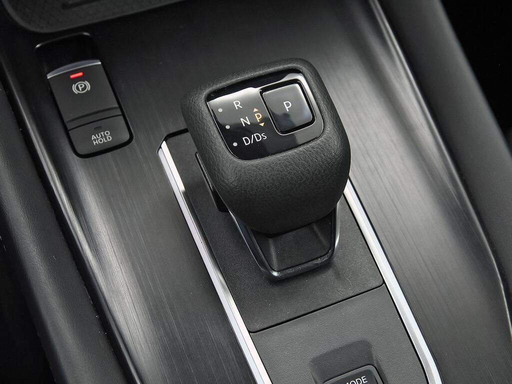Nissan Qashqai DIG-T 116kW Xtronic N-Connecta 26