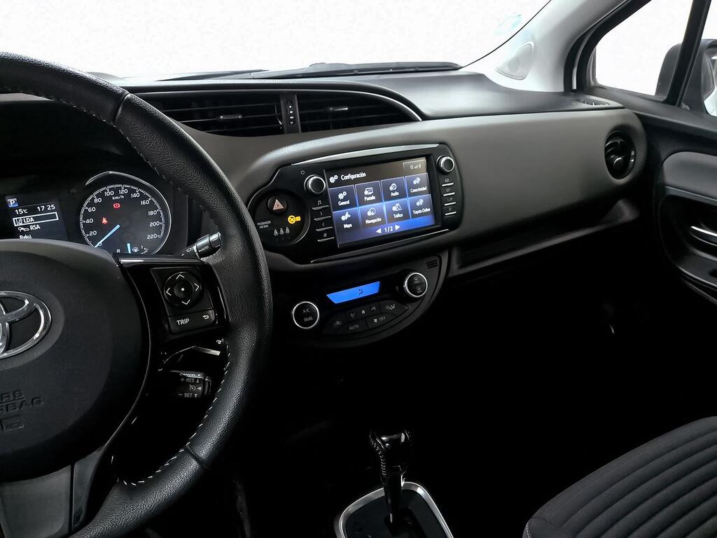 Toyota Yaris 1.5 100H Active 22