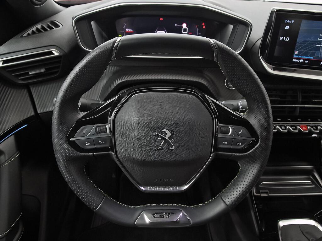 Peugeot 2008 GT Puretech 130 S&S 6 Vel. MAN 31