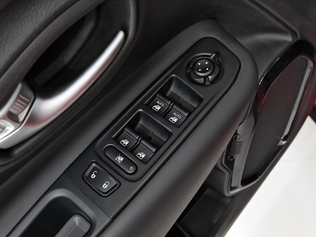 Jeep Renegade Night Eagle II 1.0G 88kW (120CV) 4x2 13