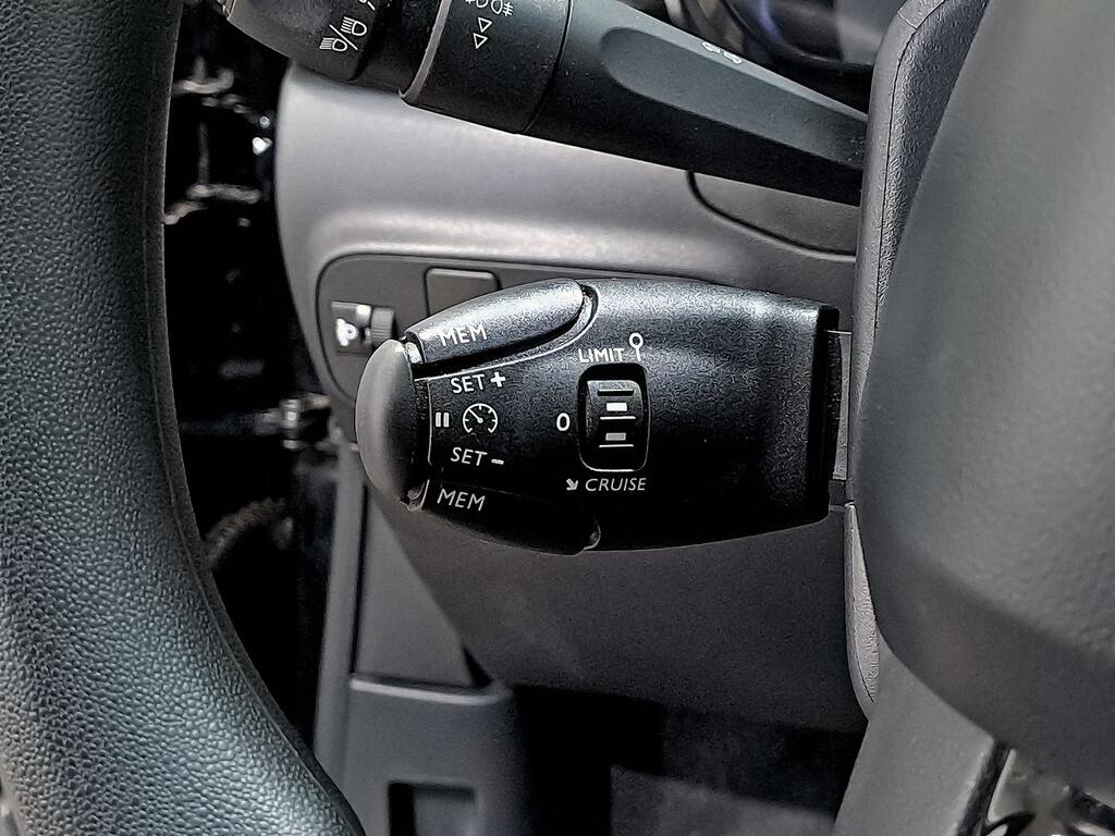 Citroën C3 PureTech 60KW (83CV) Shine 16