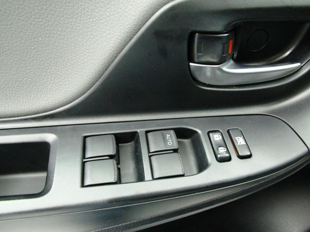 Toyota Yaris 1.5 100H Active 14