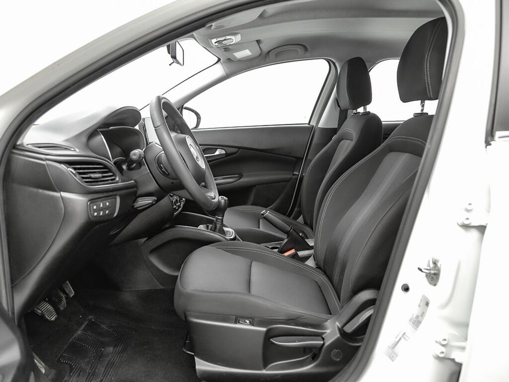Fiat Tipo 5P 1.3 Multijet 70kW (95CV) Mirror 8