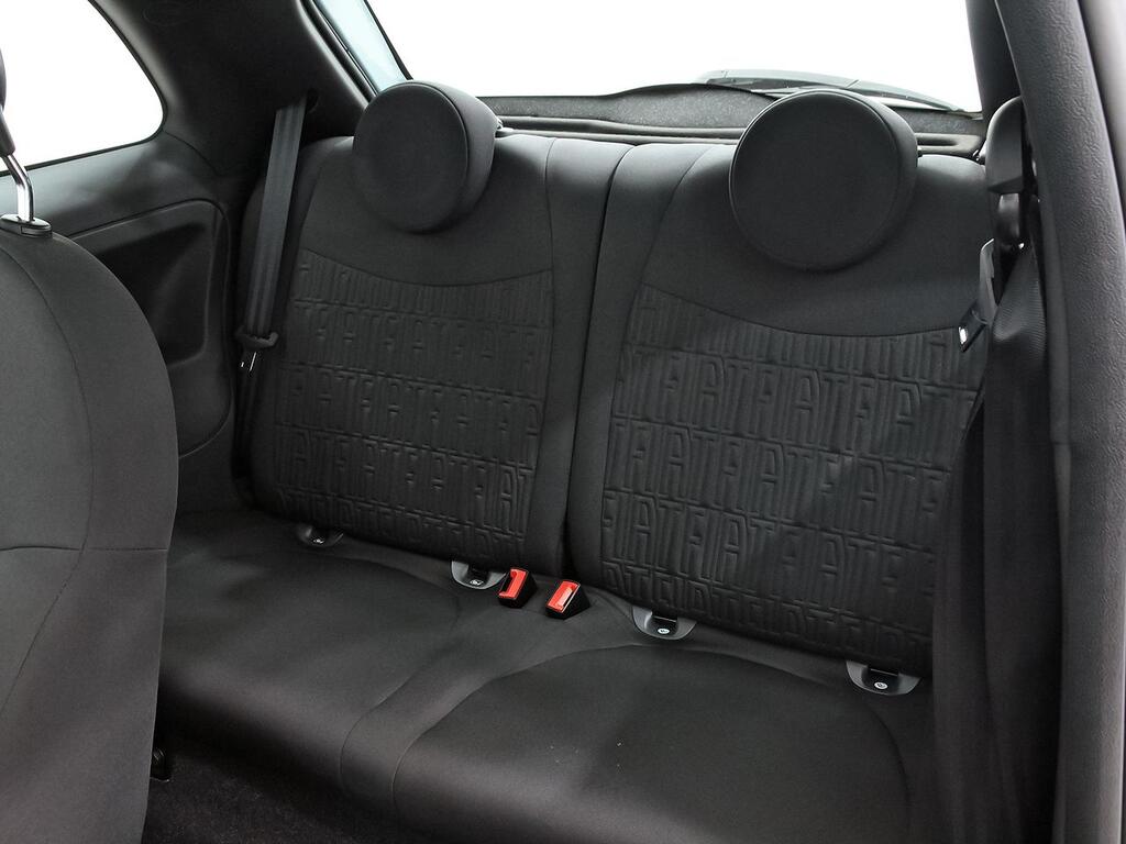 Fiat 500 Dolcevita 1.0 Hybrid 51KW (70 CV) 9