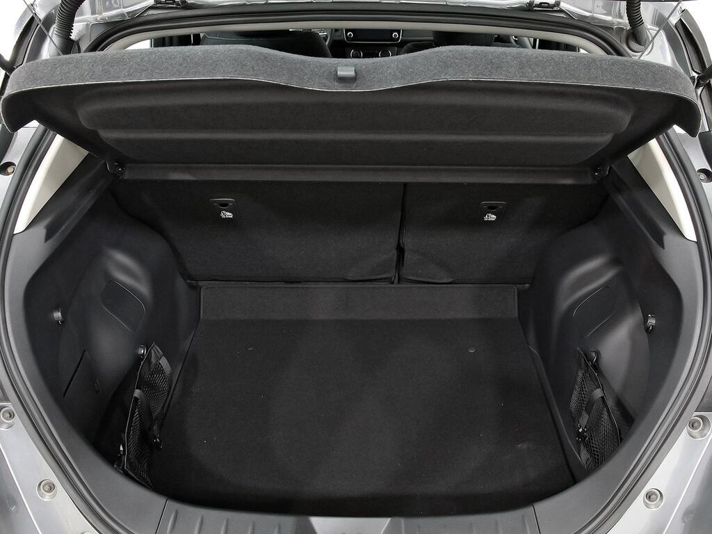 Nissan Leaf 40kWh Acenta 9