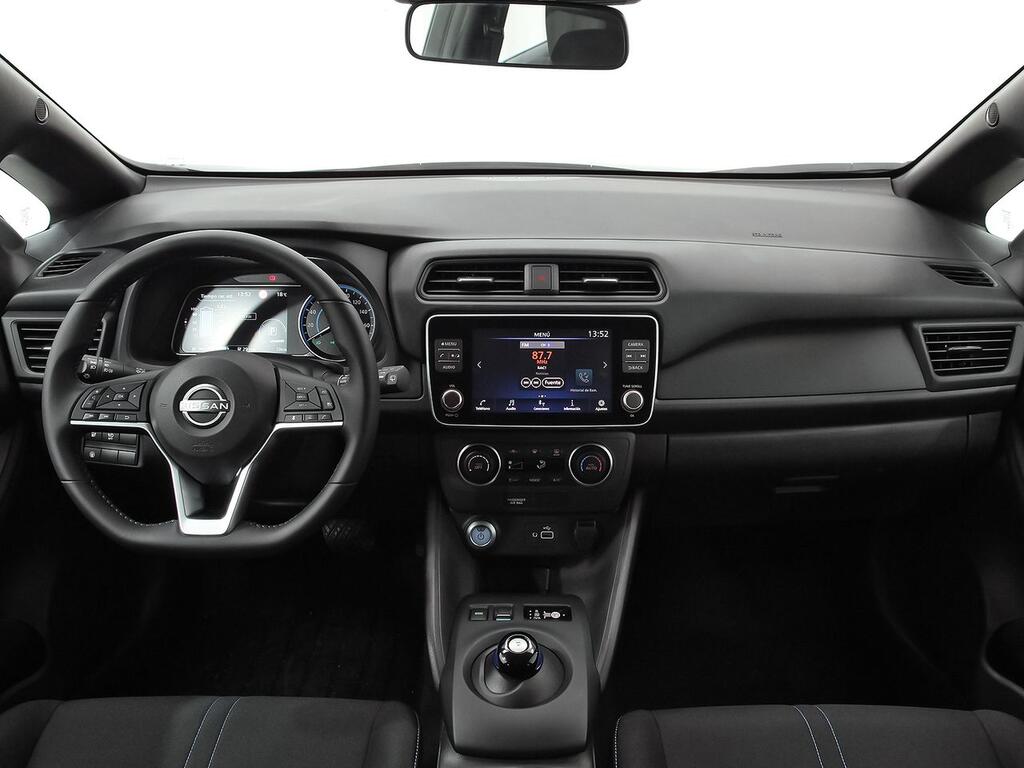 Nissan Leaf 40kWh Acenta 6