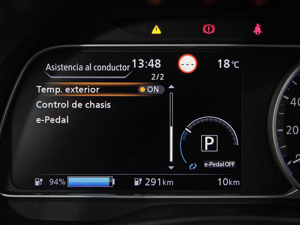 Nissan Leaf 40kWh Acenta 25