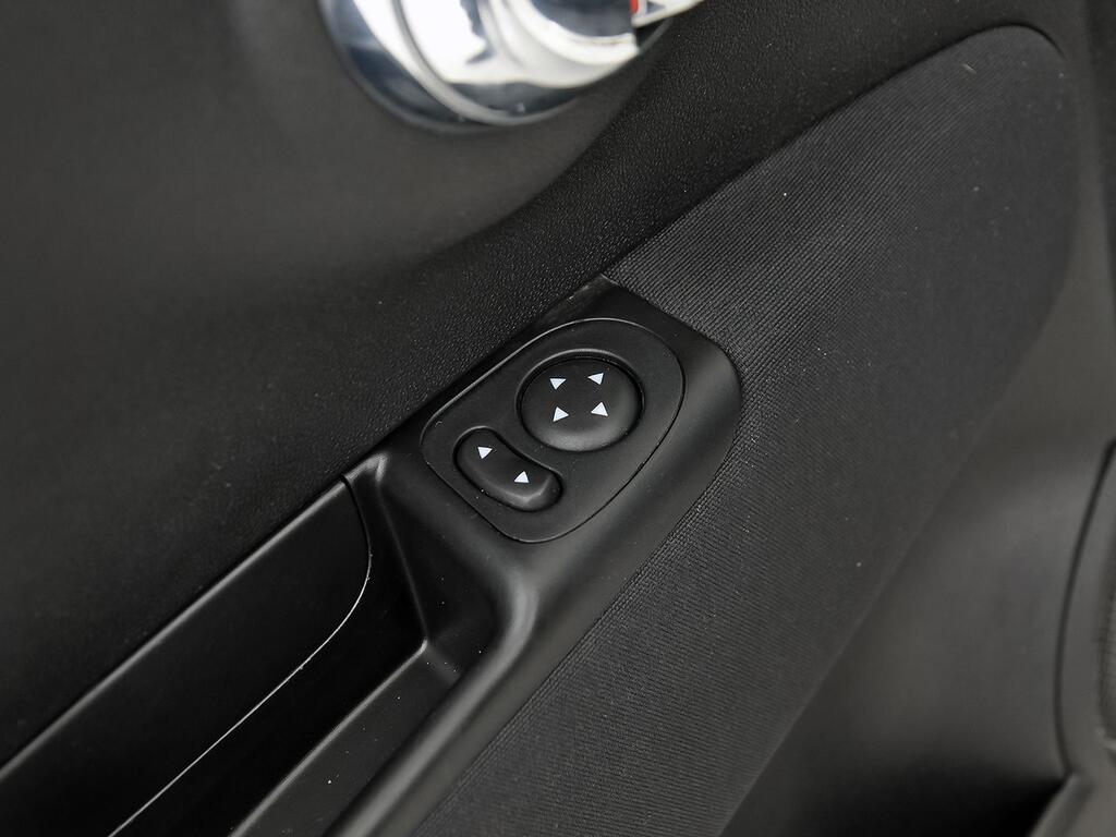Fiat 500 Monotrim 1.0 Hybrid 51KW (70 CV) 13