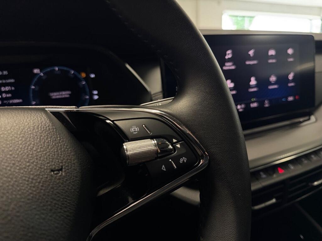 Skoda Octavia 2.0 TDI 85kW Manual Ambition Plus 10