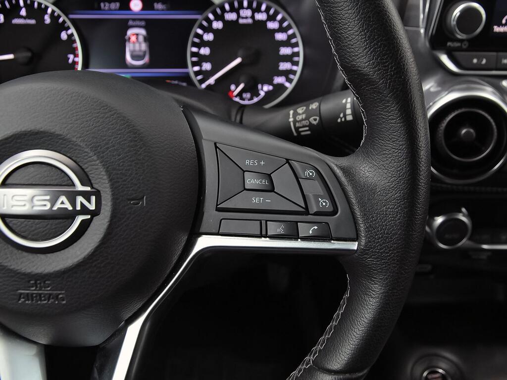 Nissan Juke DIG-T 84 kW (114 CV) 6M/T N-Connecta 17