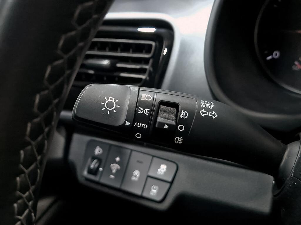 Kia Stonic 1.0 T-GDi 74kW (100CV) MHEV MT Drive 14