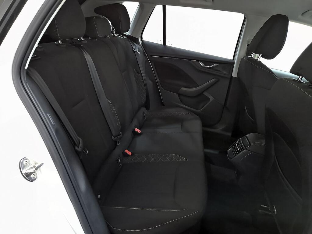 Skoda Kamiq 1.0 TSI 81kW (110CV) DSG Ambition 6
