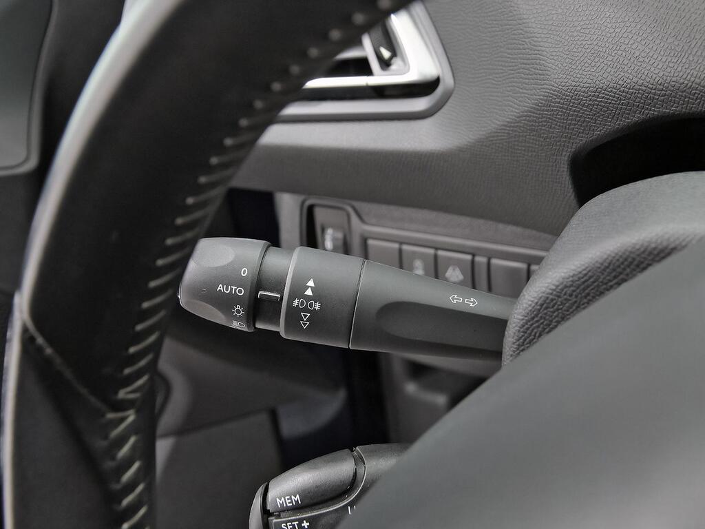 Peugeot 308 5p Style BlueHDi 130 S&S 6 Vel. MAN 16