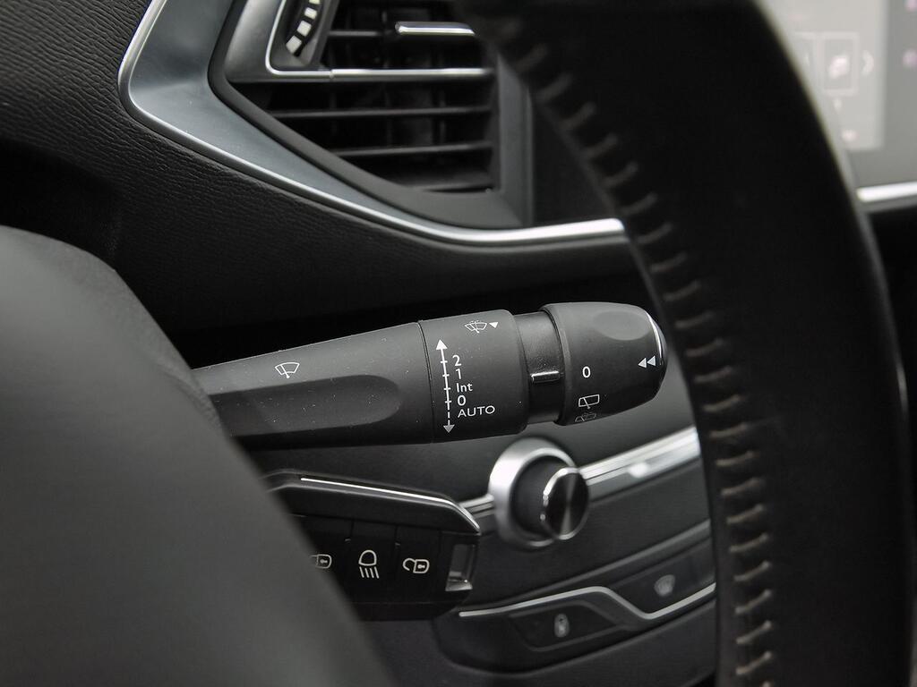 Peugeot 308 5p Style BlueHDi 130 S&S 6 Vel. MAN 18