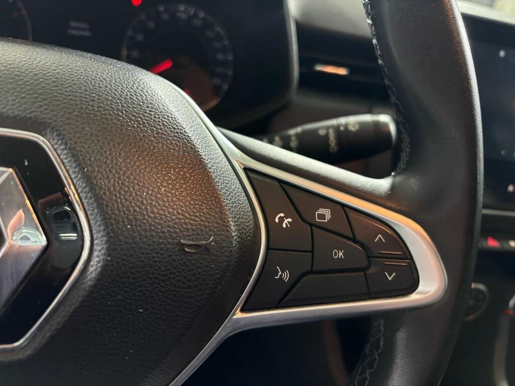 Renault Clio Intens TCe 67 kW (91CV) 11