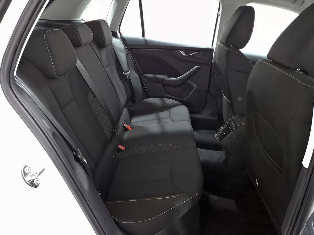 Skoda Kamiq 1.0 TSI 81kW (110CV) DSG Ambition 6