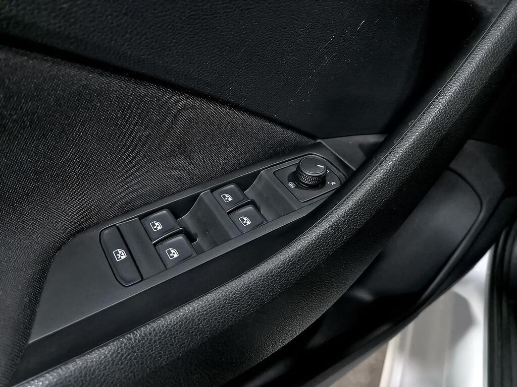 Skoda Kamiq 1.0 TSI 81kW (110CV) DSG Ambition 9