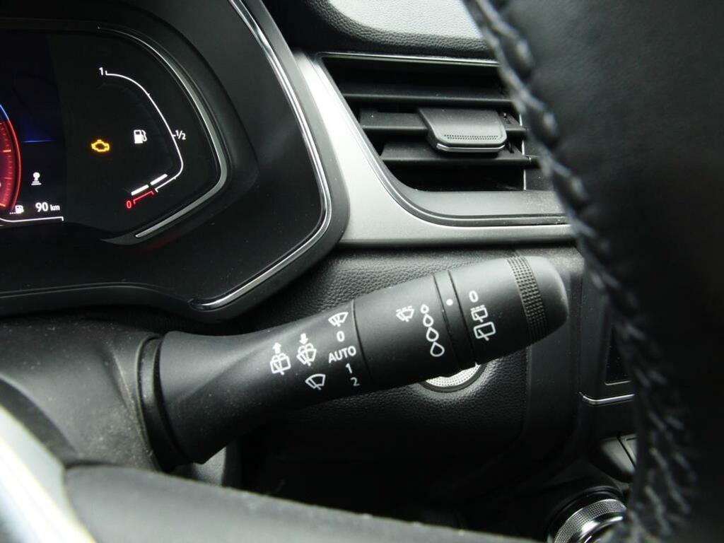 Renault Captur Zen TCe 140CV GPF Micro Híbrido 23