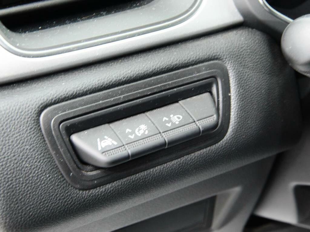 Renault Captur Zen TCe 140CV GPF Micro Híbrido 16